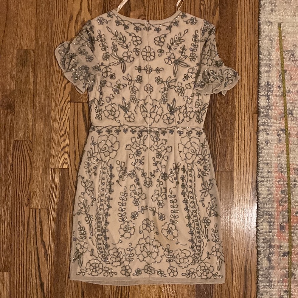 gorgeous bead-embroidered dress 👗 - Picture 7 of 7